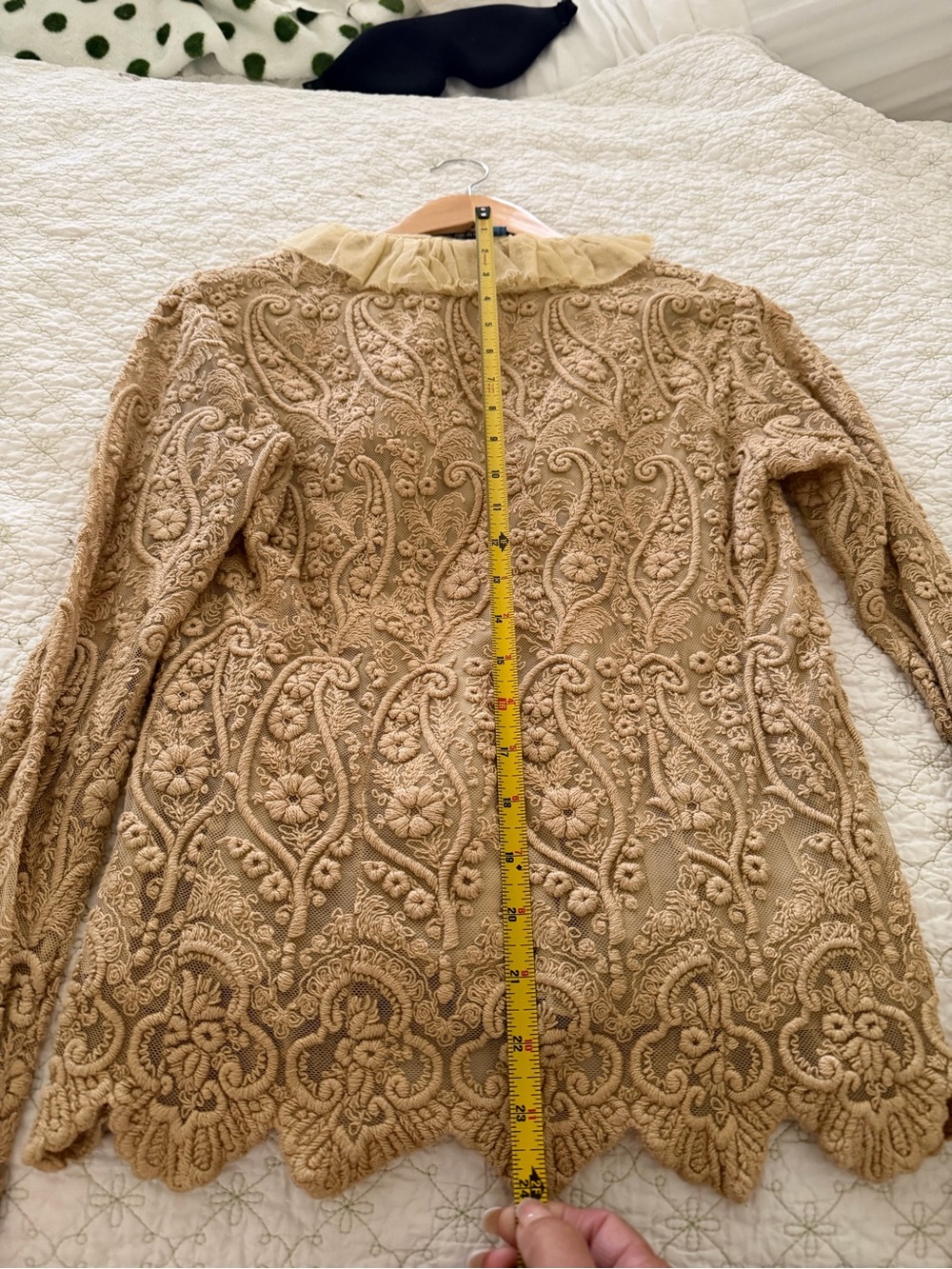 Ralph Lauren Women’s Ruffled V-Neck Lace Blouse in Cream - Picture 6 of 6